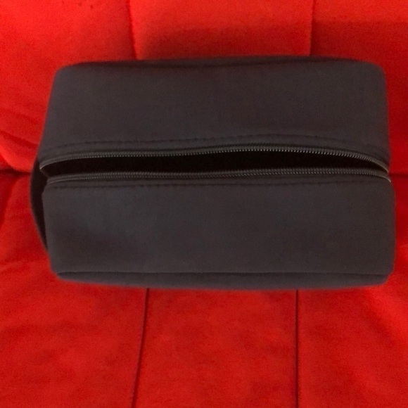 DIOR Men's Toiletry Pouch Navy Blue Authentic Savage - Picture 10 of 15